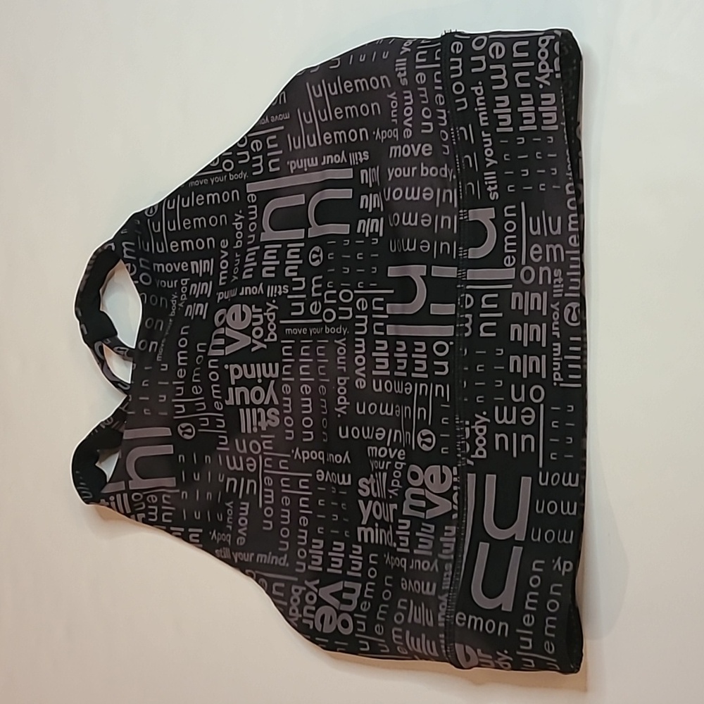 #115 LULULEMON Sports Bra size 6 T1254